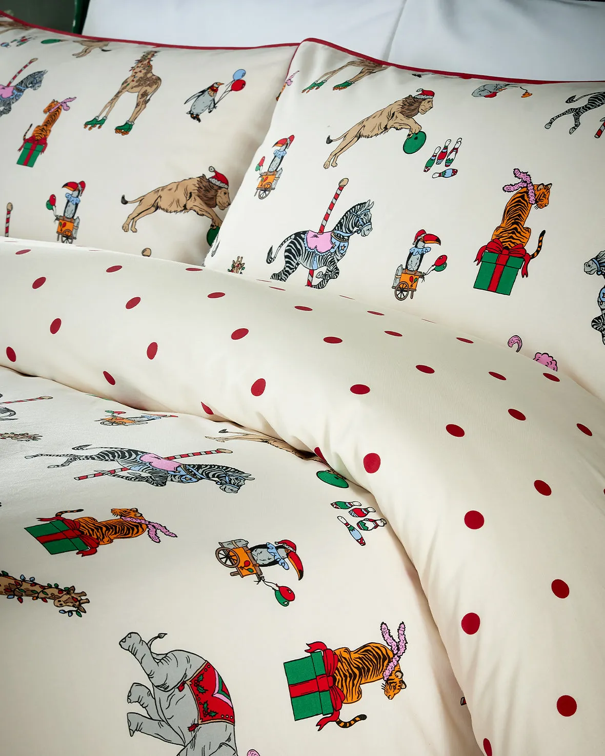 Cotton Christmas Carnival Animals Print Bedding Set