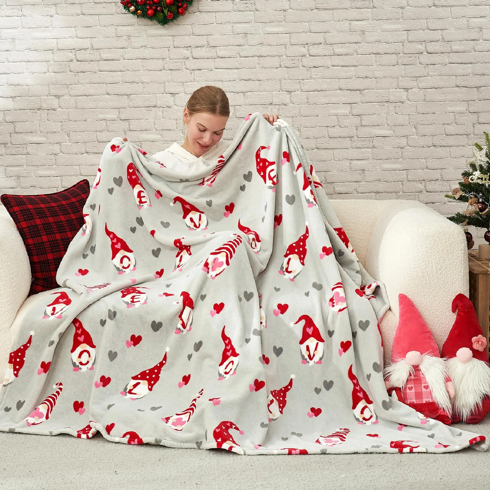 Cozy Bliss Gnome Christmas Throw Blanket, (Xmas Gnome, 50"x60")