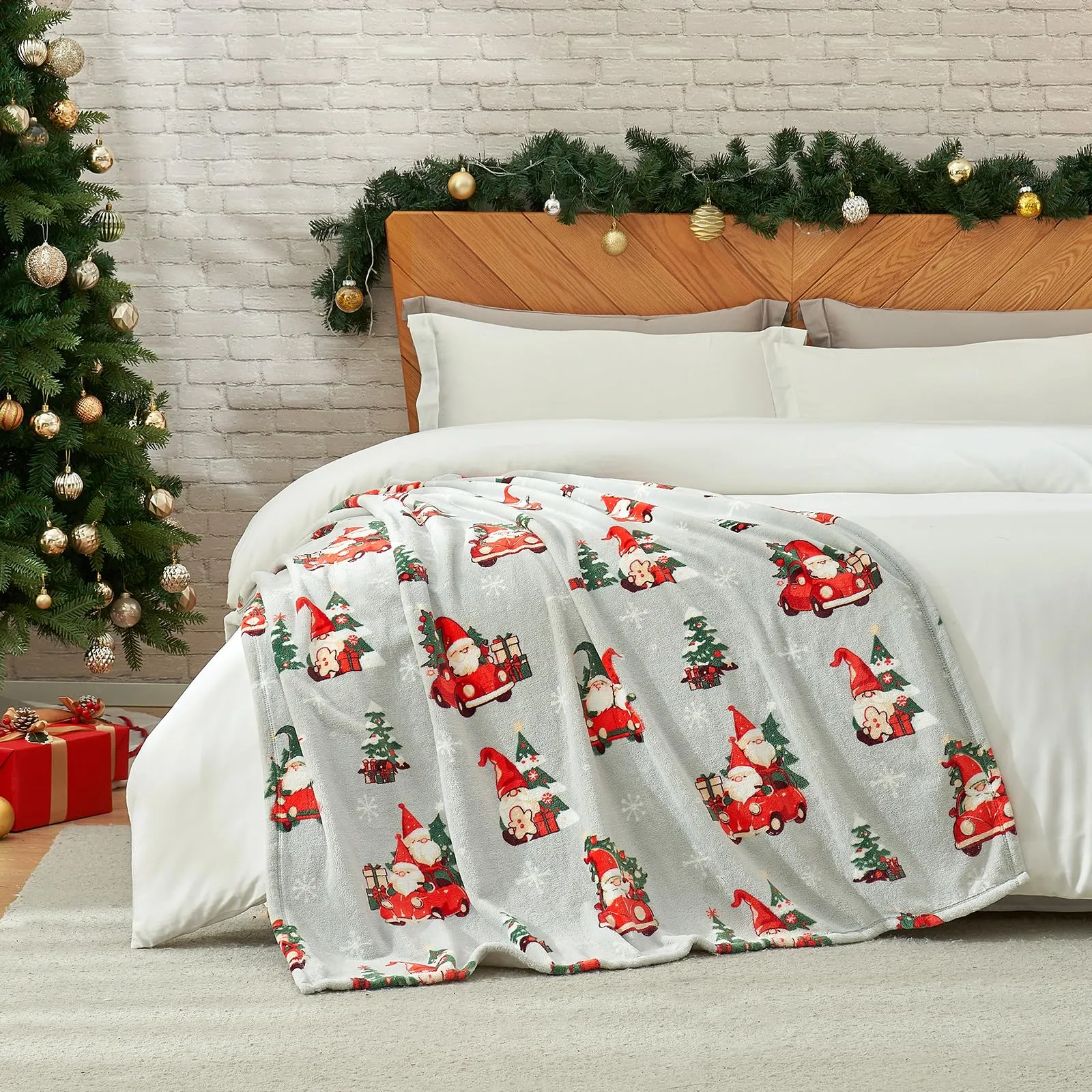 Cozy Bliss Gnome Christmas Throw Blanket, (Xmas Gnome, 50"x60")