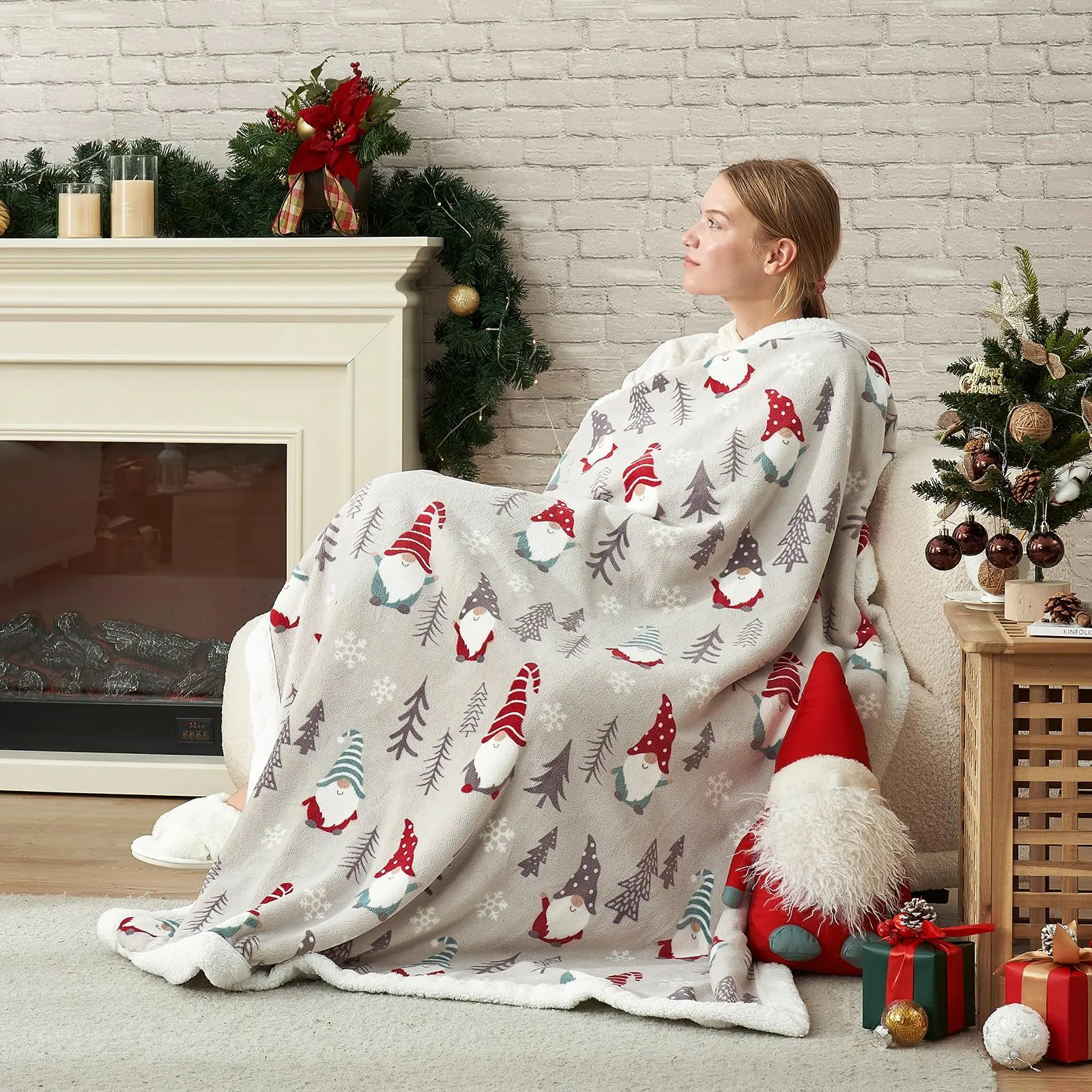 Cozy Bliss Gnome Christmas Throw Blanket, (Xmas Gnome, 50"x60")