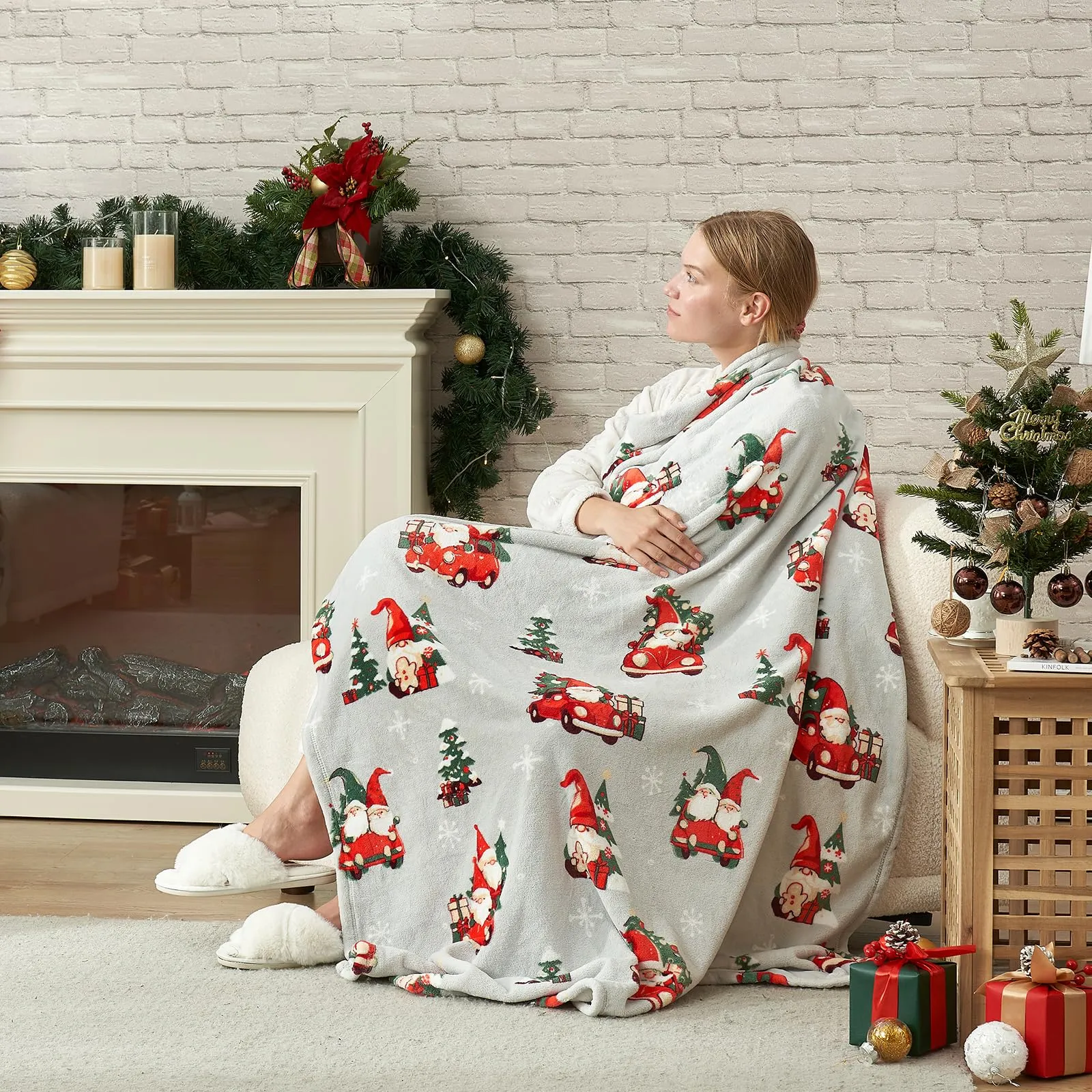 Cozy Bliss Gnome Christmas Throw Blanket, (Xmas Gnome, 50"x60")