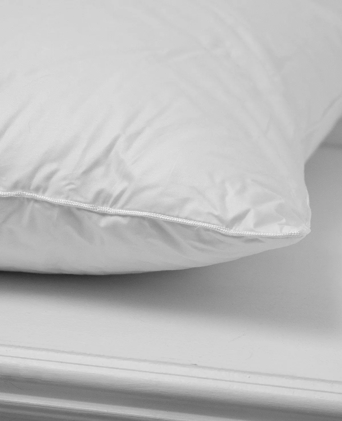 Goose Down Pillow Mid-Soft Support