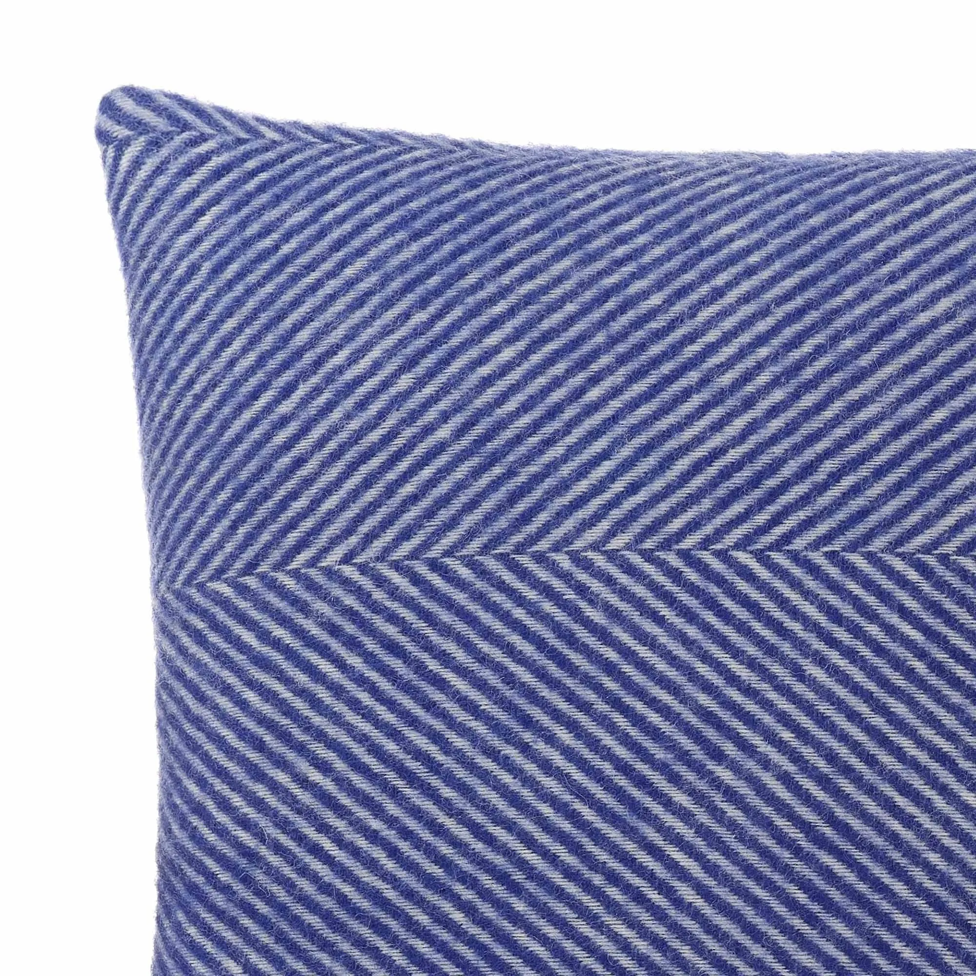 Gotland Cushion Cover [Ultramarine/Cream]