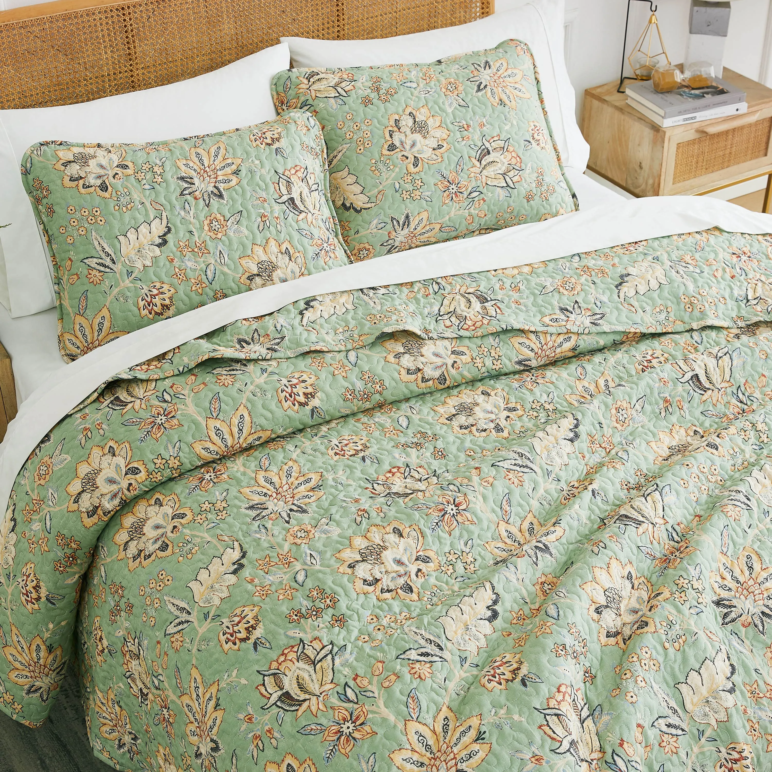 Jacobean Willow Quilt Set