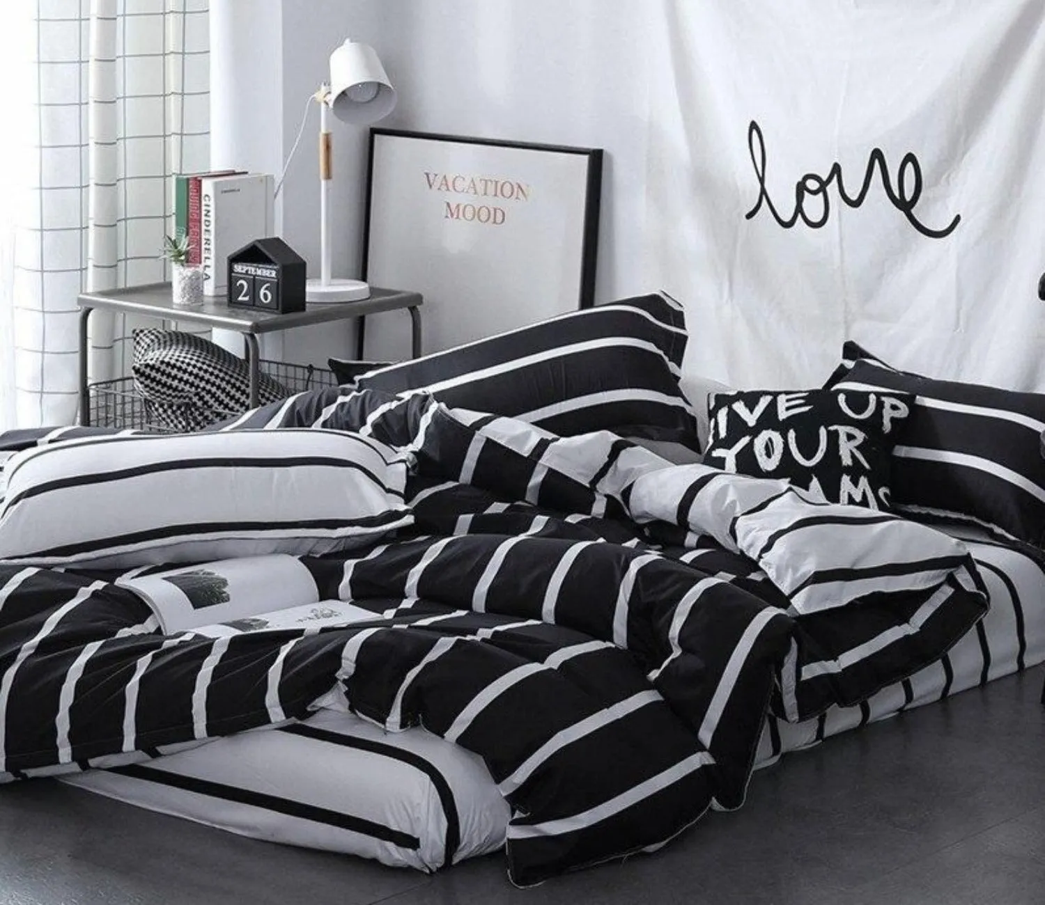 Monochromatic Stripes Duvet Bedding Set King Size