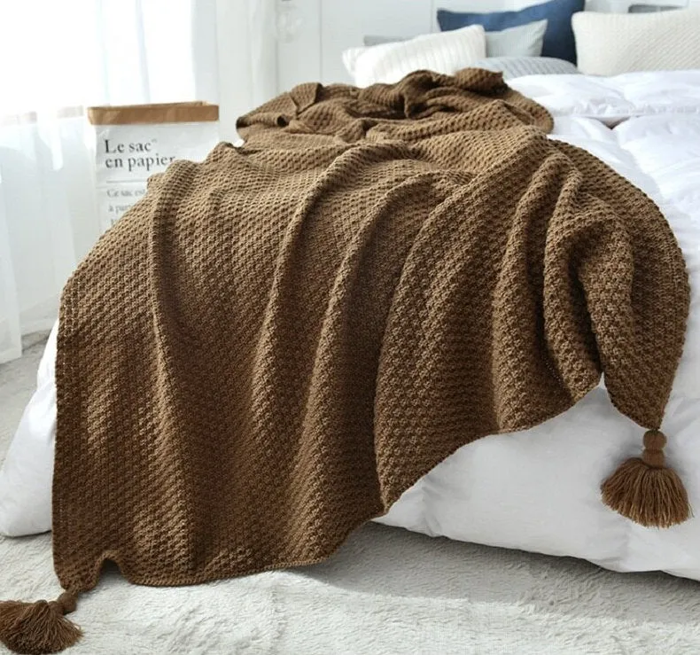 Nordic Knitted Blanket Travel Blanket Sofa Throw Blanket with Tassels Air Condition Blankets Living Room Decor Cozy Warm Gift 130x170cm