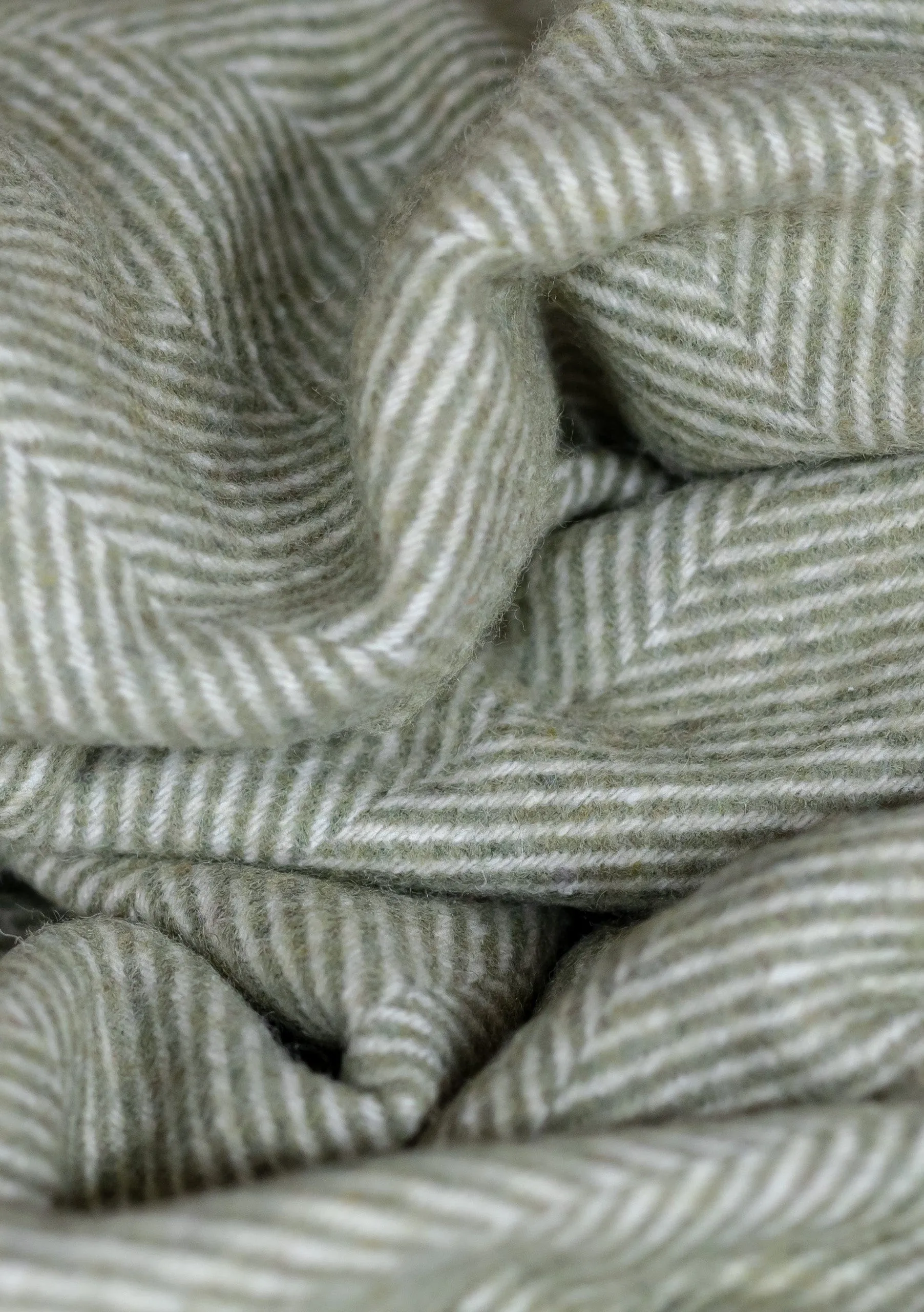 Sample Sale Recycled Wool Small Blanket in Olive Herringbone