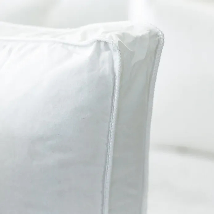 Seasons – Alternative to Down Pillow