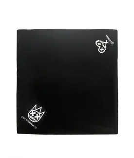 SHIMUCHAN & SHIMUKO LOGO FLEECE BLANKET IN BLACK